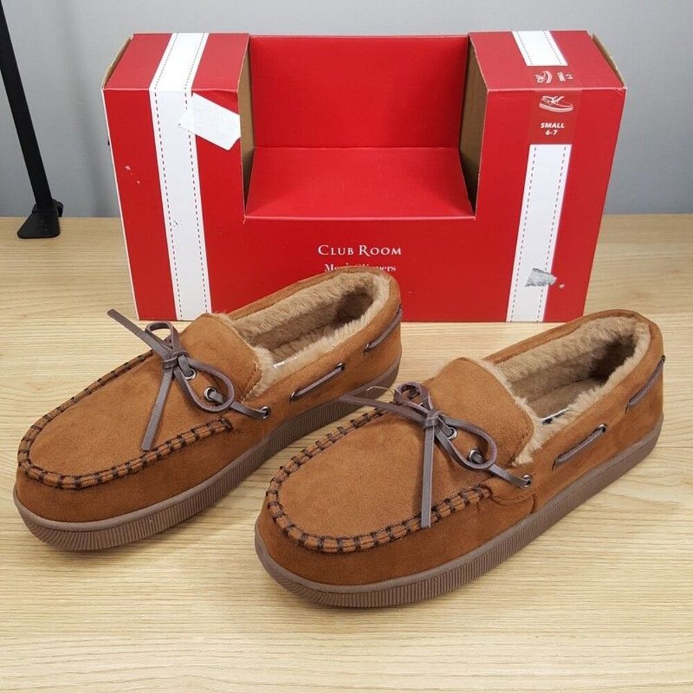 CLUB ROOM Mens Moccasin Slippers Size 6 - 7 Tan Slip On Plush Lined Comfort